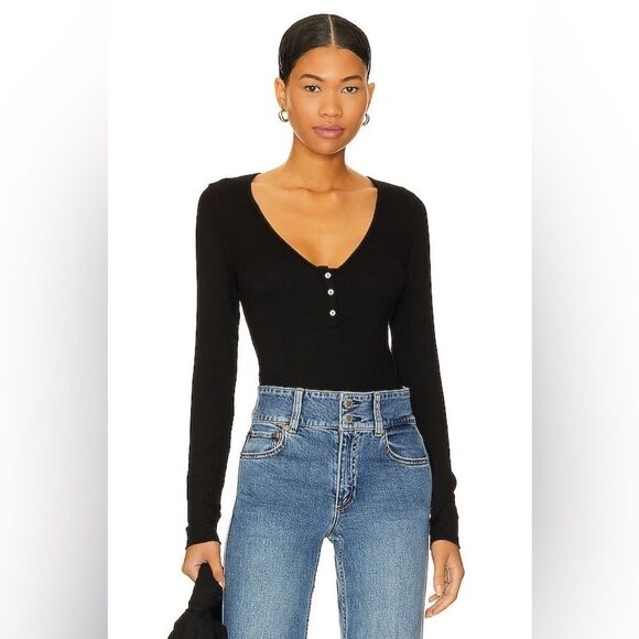 Intimately Free People Keep It Basic Top In Black - Picture 2 of 4